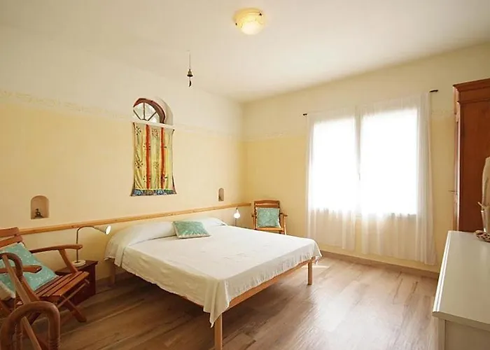 Vakantiehuis Norsi By Solturelba Casa Buraccio